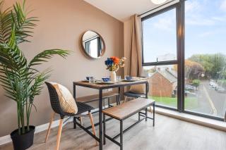 City Centre Birmingham 1-Bed with WiFi and Parking - 7