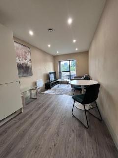 Convenient 1-Bed Apartment in Leeds City-Centre - 7