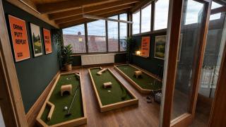Alpine Clubhouse Wellness-Entertainment-Villa - 9