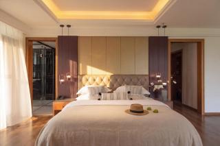 Yangshuo Pleasure River View Resort Hotel - 1
