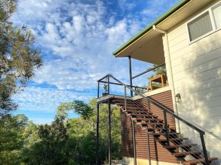 Private Valley Top Guesthouse, Fire Pit n Stargazing - 4