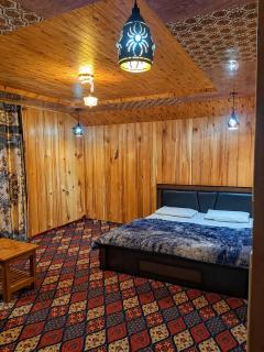 Forest Glen Cottage - 1