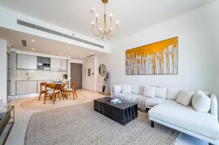 Modern 1 Bed Beachfront Emaar Beachfront Living - 3