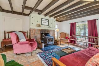 Charlemont Retreat w Fire Pit and EV Charger - 8