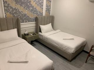 Luxvill Hotel G9 Islamabad - 0
