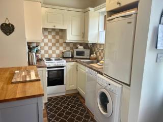 Charming, Modern Masonette in Heart of Fermoy River Town - 2