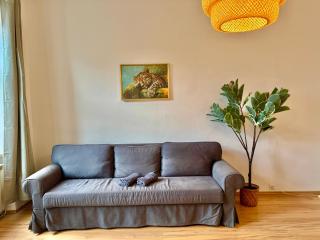 100 m2 Central Apartment with 4 Rooms - 9