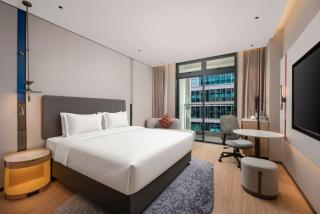Holiday Inn Express Shenzhen Baolong Metro Station by IHG - 5
