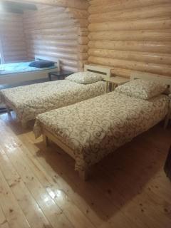 Gostynnyi Dvir u Marichky - 2