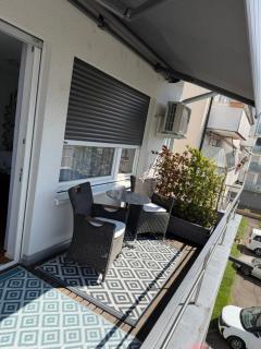 City Apartments FN L 6 KLIMATISIERT mit Balkon - Deluxe Doppelzimmer - Friedrichshafen - 8