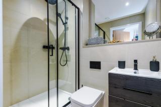 Rock Mill - Deluxe Studio Apartment with Terrace - 3