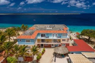 Oceanfront Apartment Yellow Tail Snapper at Den Laman - 0