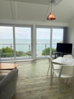 The Rattles beautiful ocean views from tranquil holiday home - 7