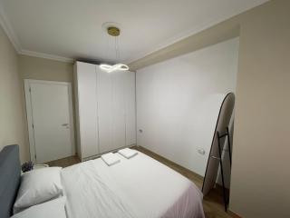 Luxe Apartment Tirana - 8