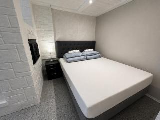 Pool & Sauna Retreat - Private Studio Apartment Porsgrunn - 9