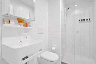 Elegant 2BR with Skyline and WI-FI & Parking - 4