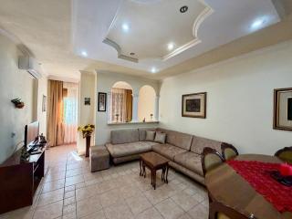 Sunny apartment near City Center and blloku area - 3