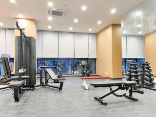 Bukit Indah Skytree Comfort Creamy Studio Apartment - 1