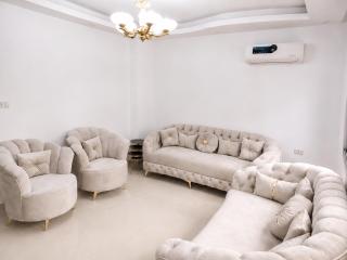 Spacious Apartment - 7