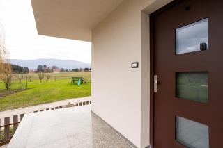 Apartma v ograji - 7