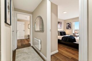 Stylish 2 Bed - 2 Bathrooms -Free Parking - 6