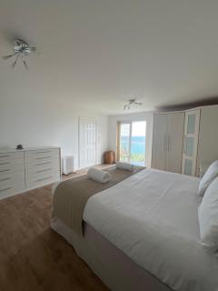 The Rattles beautiful ocean views from tranquil holiday home - 9