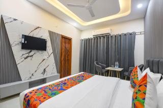 FabHotel Regal Palace Stay - 3