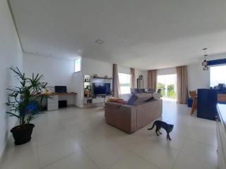 Casa com piscina e hidromassagem - 9