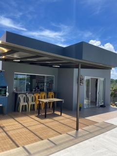 Casa com piscina e hidromassagem - 3