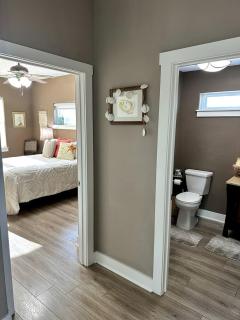 Luxury Bayfront Escape with Hot Tub & Fireplaces in Bacliff, Texas - 9