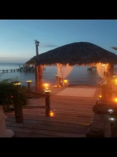 Peaceful Cottage Stay with Private Deck and Grilling Areas in Bacliff, Texas - 6