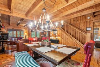 Peaceful Forest Cabin with Hot Tub, Fireplace & Outdoor Lounge in Saugatuck, Michigan - 5