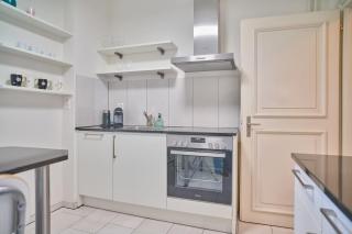 Charming 2-Room Apartment near Spalentor - 9