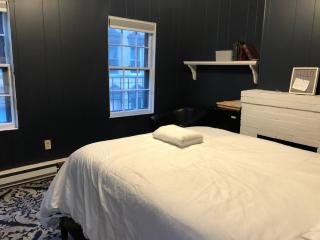 Beacon Hill Room Near MGH and MIT - 7