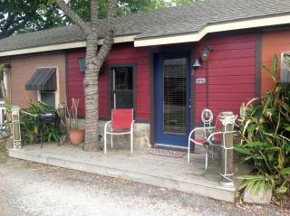 Seafarer-Themed Escape with Kitchenette & Relaxing Lounge in Bacliff, Texas - 0