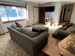 Pet-Friendly, Wonderful Waterfront Family Getaway Cabin with Private Access to Lake Mitchell & Lake Cadillac in Michigan - 2
