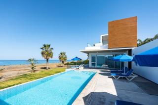 Seafront Villa Sea Gem - Private Beach Area & Infinity Pool - 2
