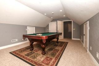 Stylish Comfort Haven with Game Room & Covered Patio in Siloam Springs, Arkansas - 9