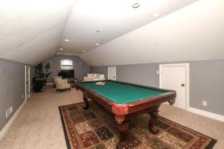 Stylish Comfort Haven with Game Room & Covered Patio in Siloam Springs, Arkansas - 5
