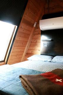 Charming A-Frame Cabin Experience with Campfire Vibes in Humboldt, Kansas - 3