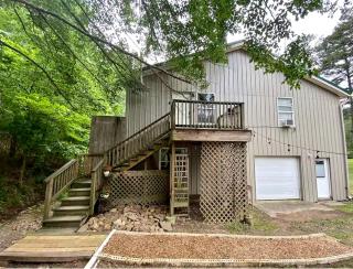 Sweet Spacious Loft Perfect for Outdoor and Nature Lovers in Arkansas - 1