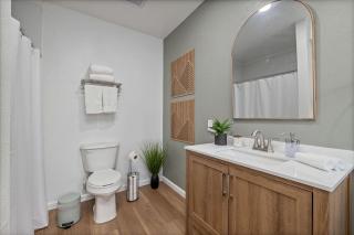 Luxury Mountain Retreat with Stargazing Dome, Hot Tub & Game Room in Oakhurst, California - 9