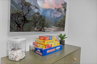 Luxury Mountain Retreat with Stargazing Dome, Hot Tub & Game Room in Oakhurst, California - 7