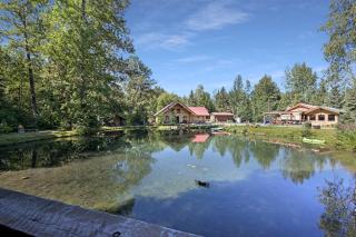 Historic Rustic Original Horse-Drawn Wood-Built Cabin with Bear Creek Pond Access & Bald Eagle Nest Near Hope, Alaska - 2