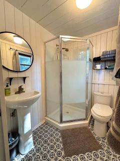 Charming Lakefront Cabin with Hot Tub and Beach Access near Traverse City, Michigan - 4