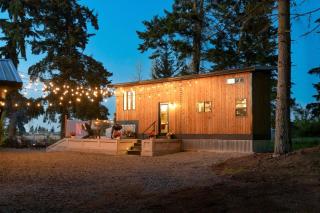 Cedar & Sage Hideaway in River Road, WA - 5