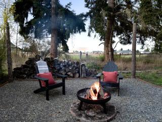 Cedar & Sage Hideaway in River Road, WA - 2