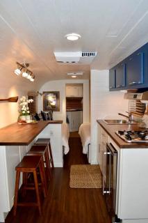 Delightful Glamping Vintage Trailer Rental near the Ocean, Waldport, Orego - 8