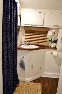 Delightful Glamping Vintage Trailer Rental near the Ocean, Waldport, Orego - 7