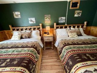 Family-Friendly Cabin Suite Rental near Thompson Falls, Montana - 1